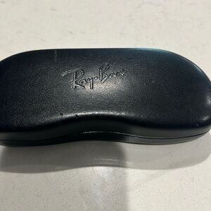 Ray Ban tortoise shell glasses case. Excellent condition
